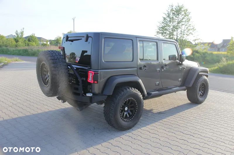 Jeep Wrangler - 4