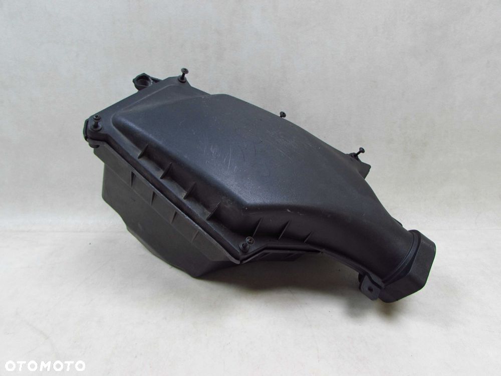 VOLVO C30 S40 V50 C70 LIFT 2.4 D5 OBUDOWA FILTRA POWIETRZA 30792181 - 1