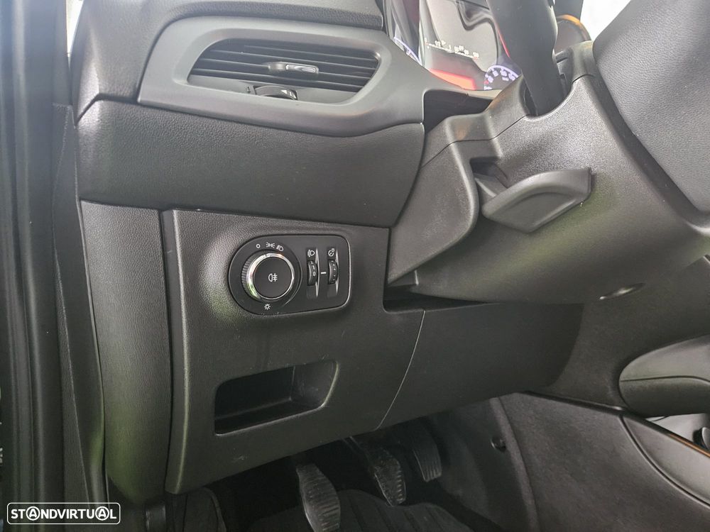 Opel CORSA-E VAN IVA DEDUTÍVEL - 12