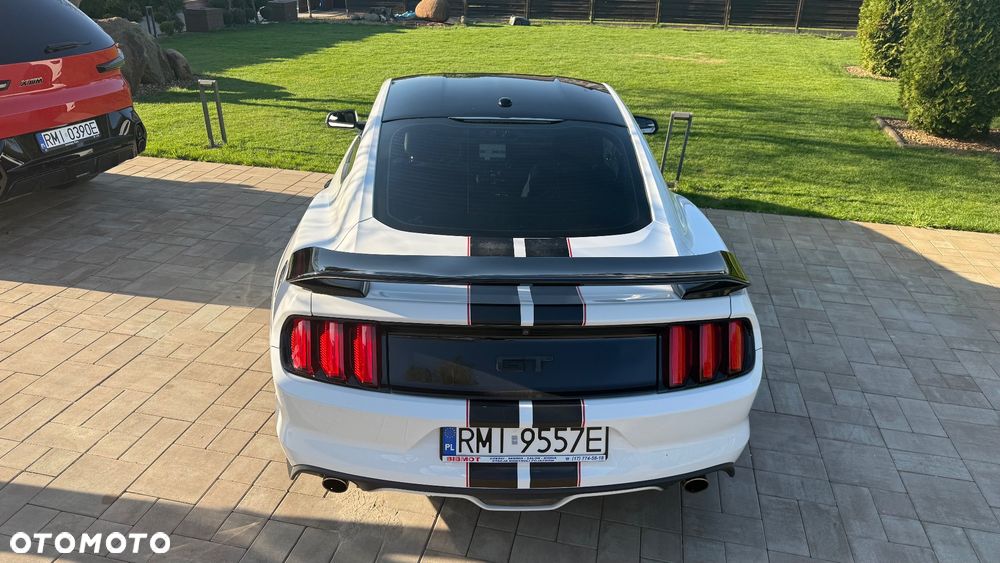 Ford Mustang 5.0 V8 GT - 14
