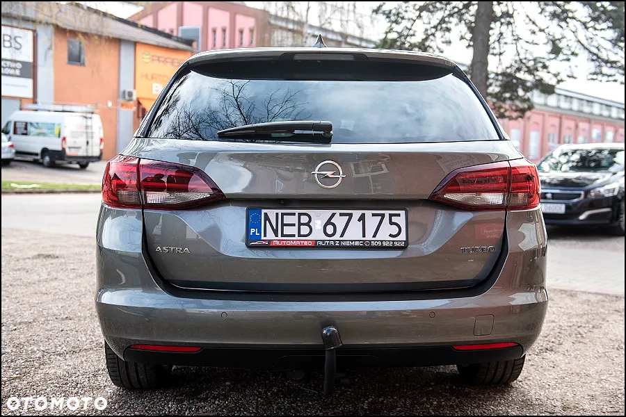 Opel Astra - 8