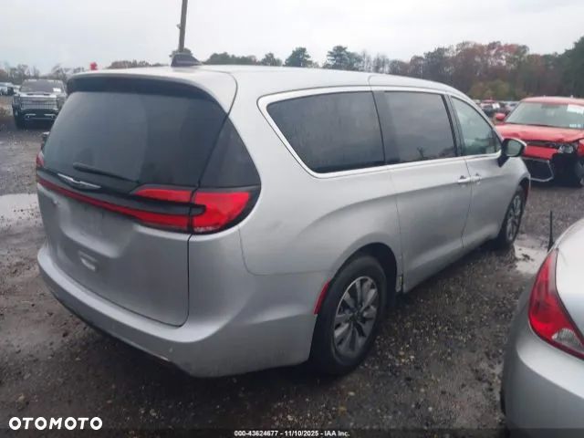 Chrysler Pacifica - 5