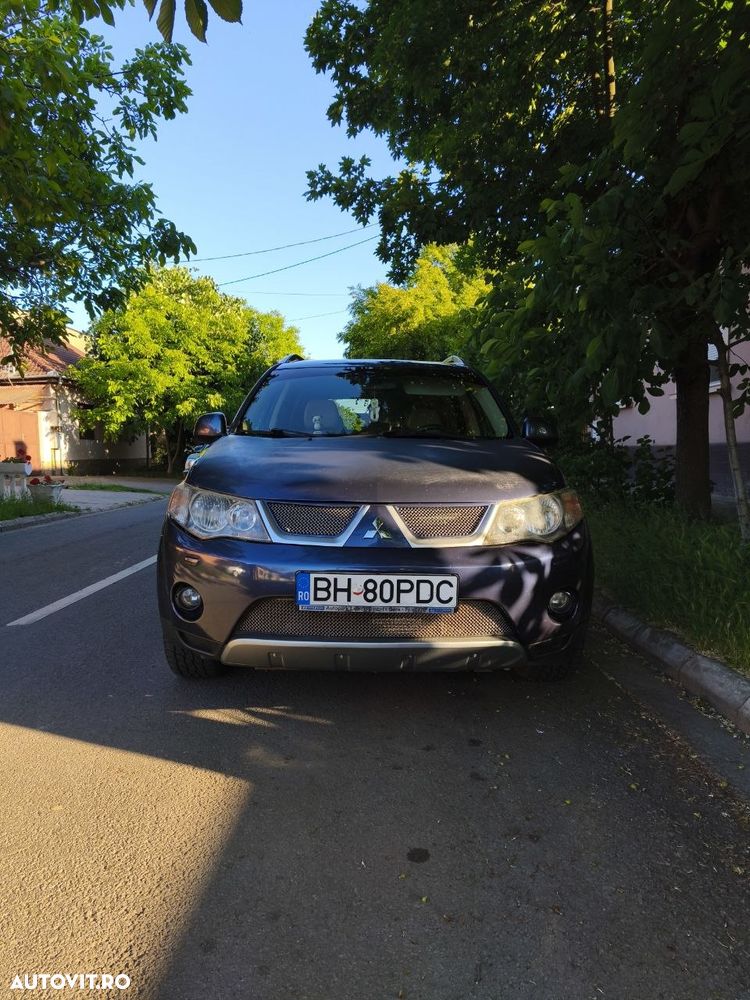 Mitsubishi Outlander 2.2 DI-D NAVI Instyle - 2