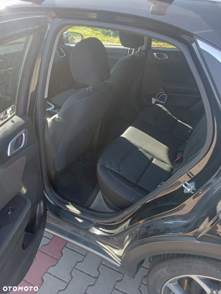 Kia XCeed 1.5 T-GDI M - 8