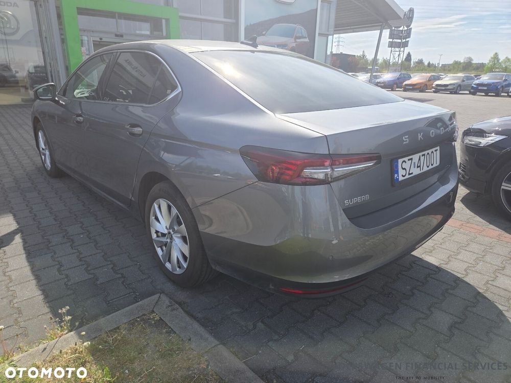 Skoda Superb 1.5 TSI mHEV Selection DSG - 4