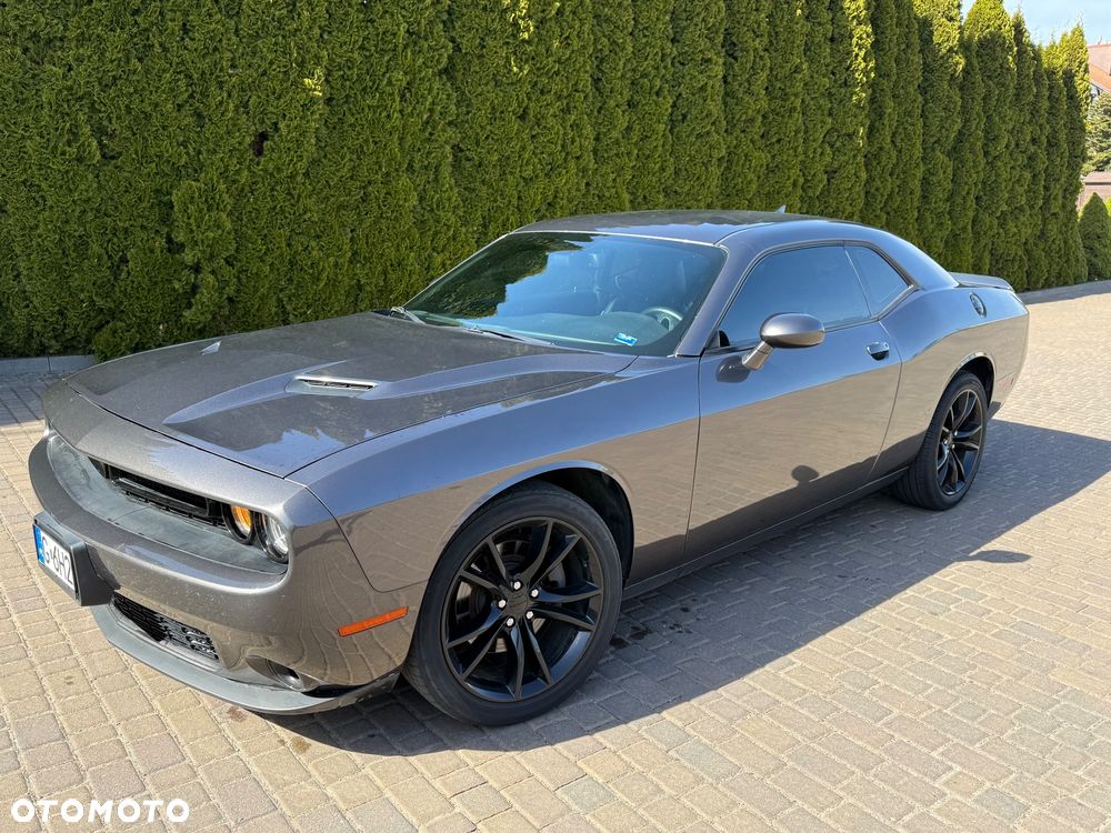 Dodge Challenger - 7