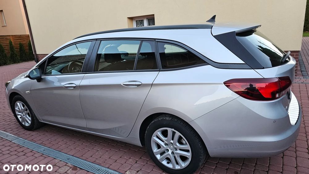 Opel Astra V 1.6 CDTI Dynamic S&S - 26