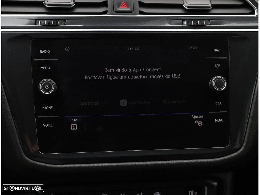 VW Tiguan Allspace 2.0 TDI Confortline DSG - 32