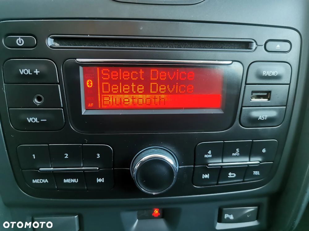 Dacia Duster 1.2 TCe Celebration S&S EU6 - 12