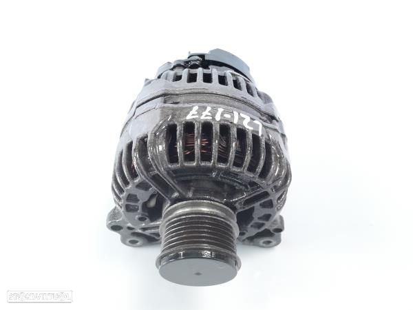 Alternador Audi A3 (8P1)