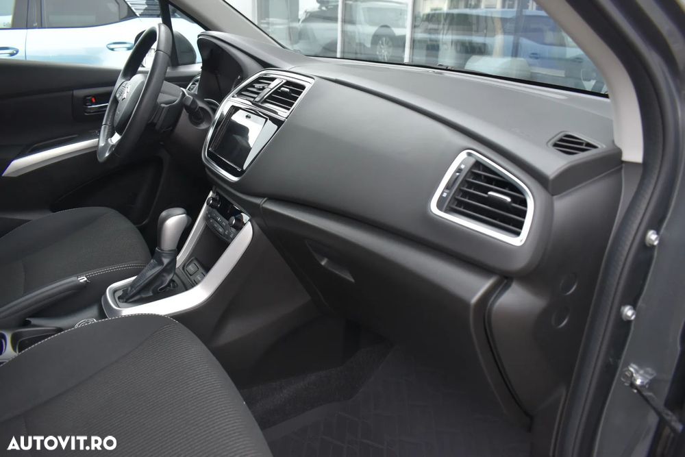 Suzuki SX4 S-Cross - 38