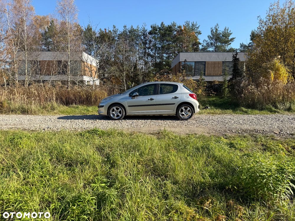Peugeot 207 1.4 Trendy - 9