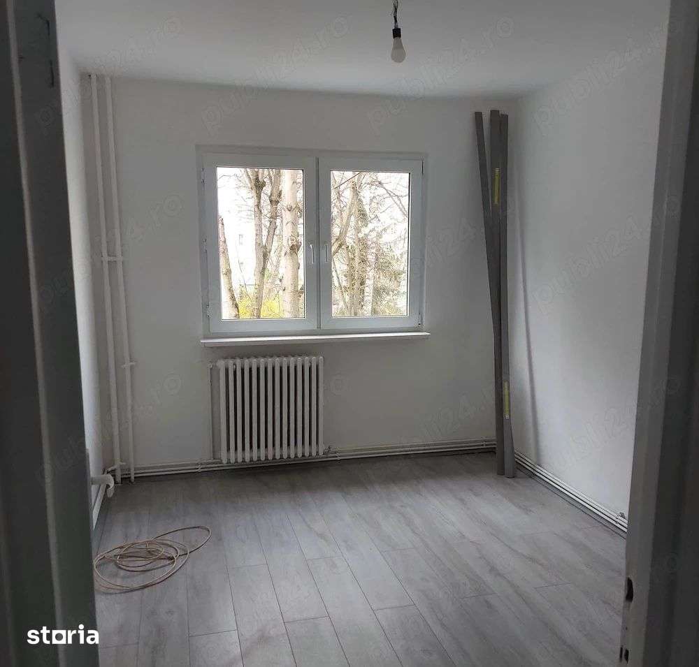 Apartament 2 camere, 39mp, recent renovat, etaj intermediar, zona Prim — fotografia 1