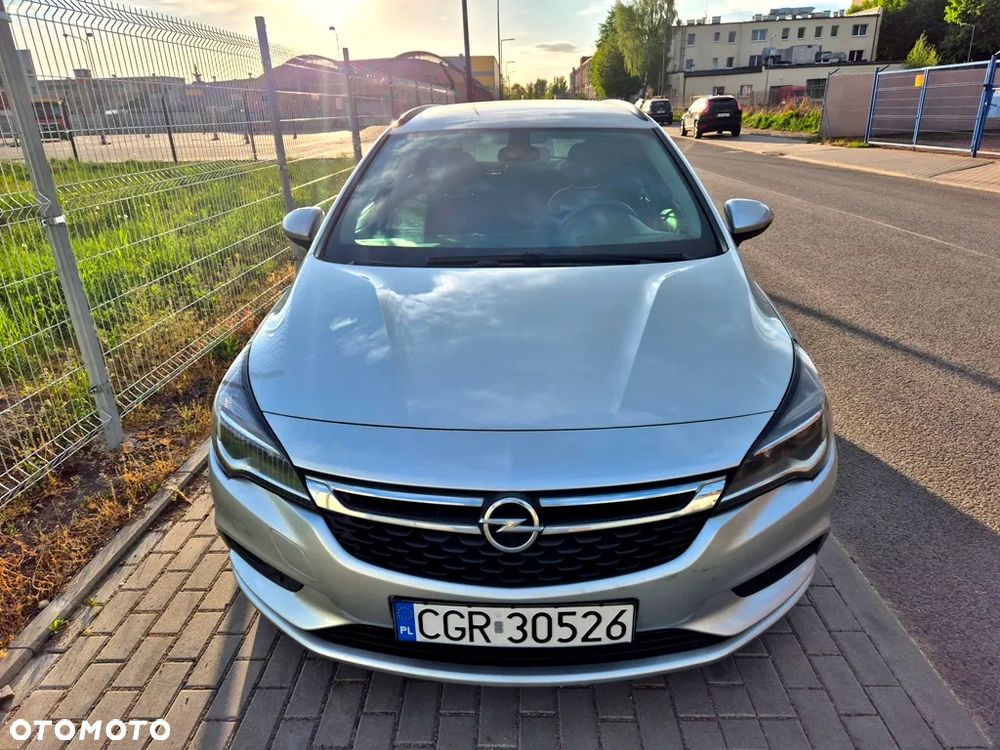 Opel Astra 1.6 CDTI Enjoy - 4
