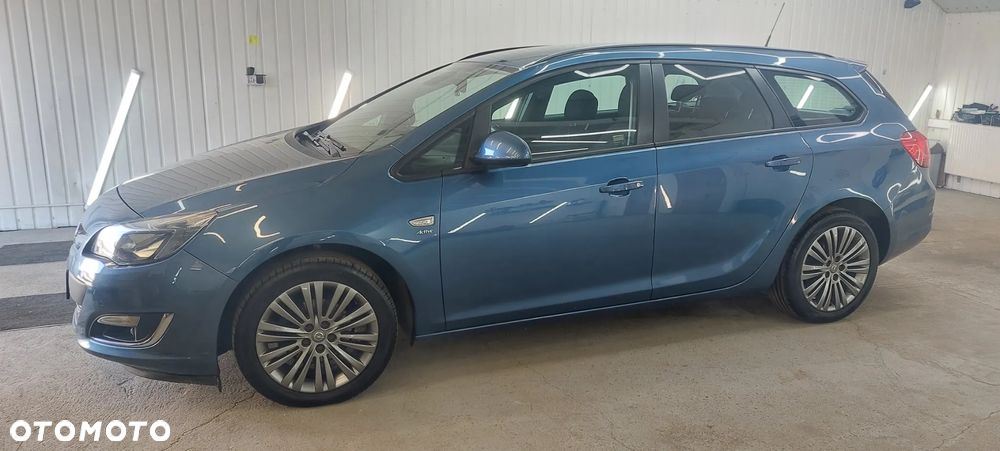 Opel Astra 1.4 T Cosmo - 1