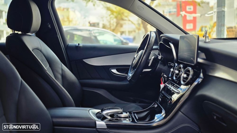 Mercedes-Benz GLC 250 d 4Matic 9G-TRONIC AMG Line - 16