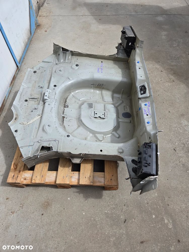 Ćwiartka wanna pas tylny dupa Peugeot 208 II ADBLUE 1.5 - 4