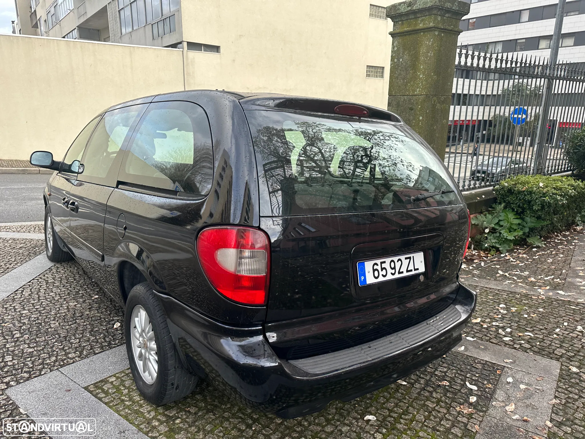 Chrysler Voyager 2.8 CRD ATX SE - 7