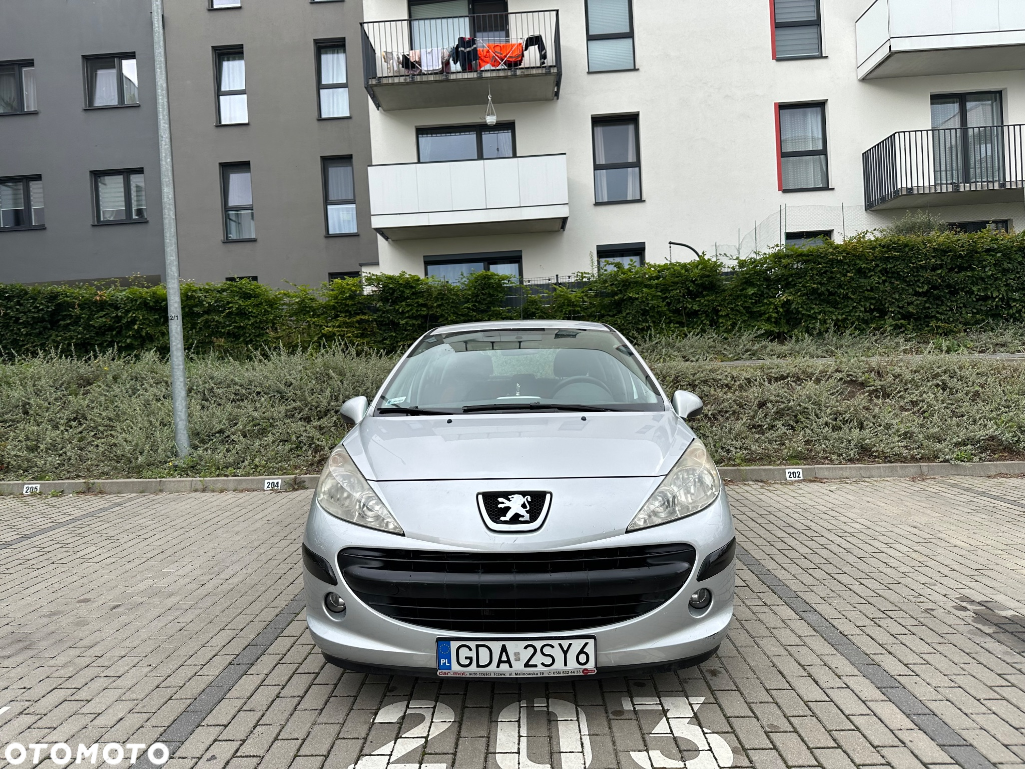 Peugeot 207 1.4 16V Trendy - 3