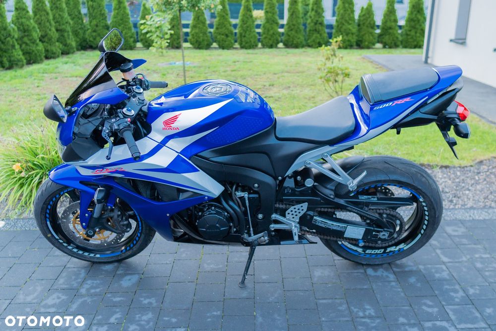 Honda CBR - 8