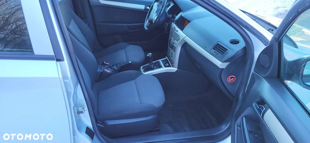 Opel Astra 1.8 Innovation - 15