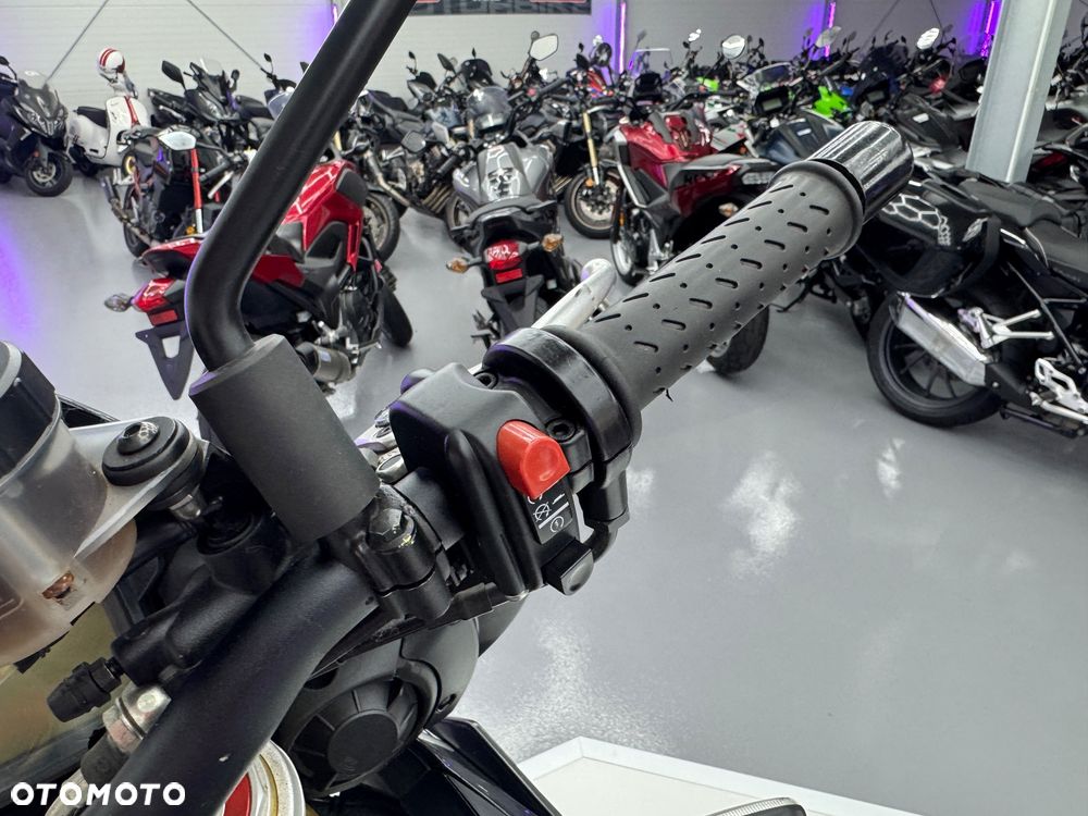 Aprilia Tuono - 27