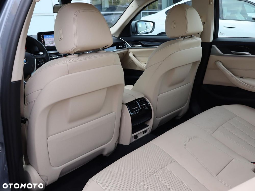 BMW Seria 5 - 16