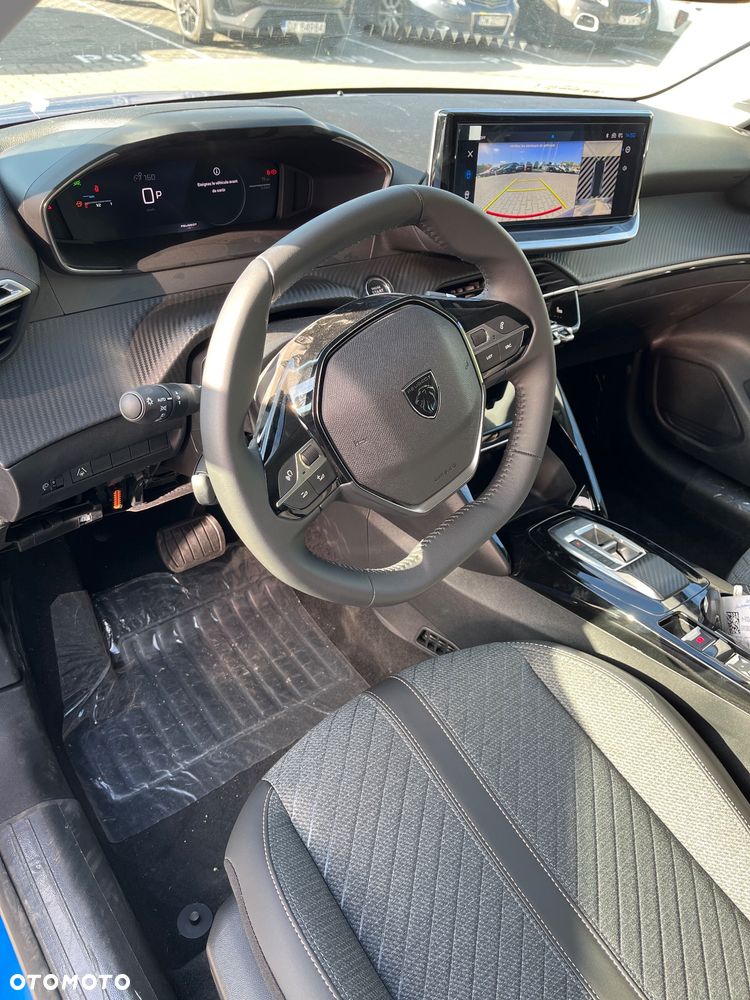 Peugeot 208 - 7
