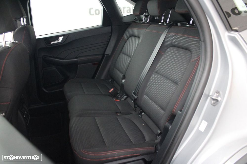 Ford Kuga 1.5 EcoBoost ST-Line - 31