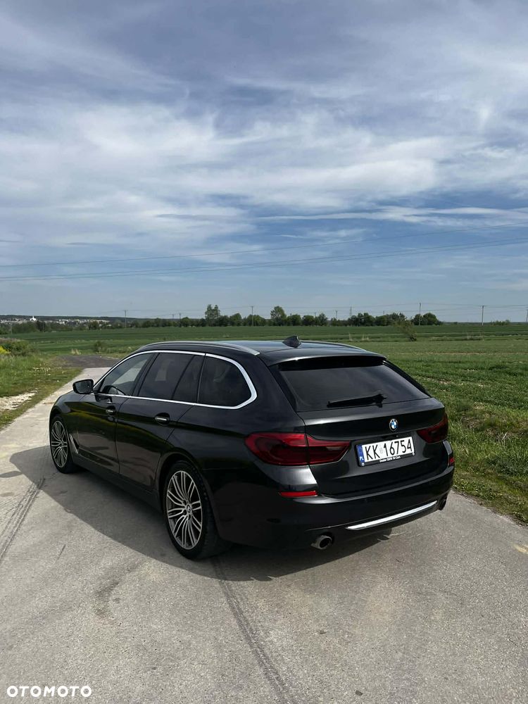 BMW Seria 5 530d Luxury Line - 2