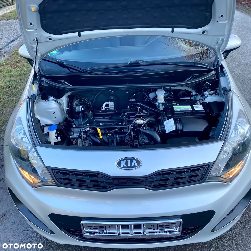Kia Rio 1.2 Attract - 37