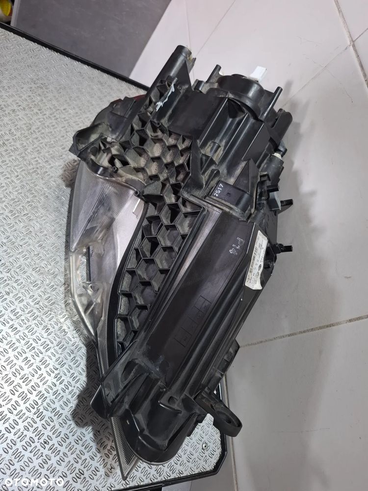 Lampa lewy przód Xenon LED Skoda SuperB 2014 rok nr 3T2941017H - 8