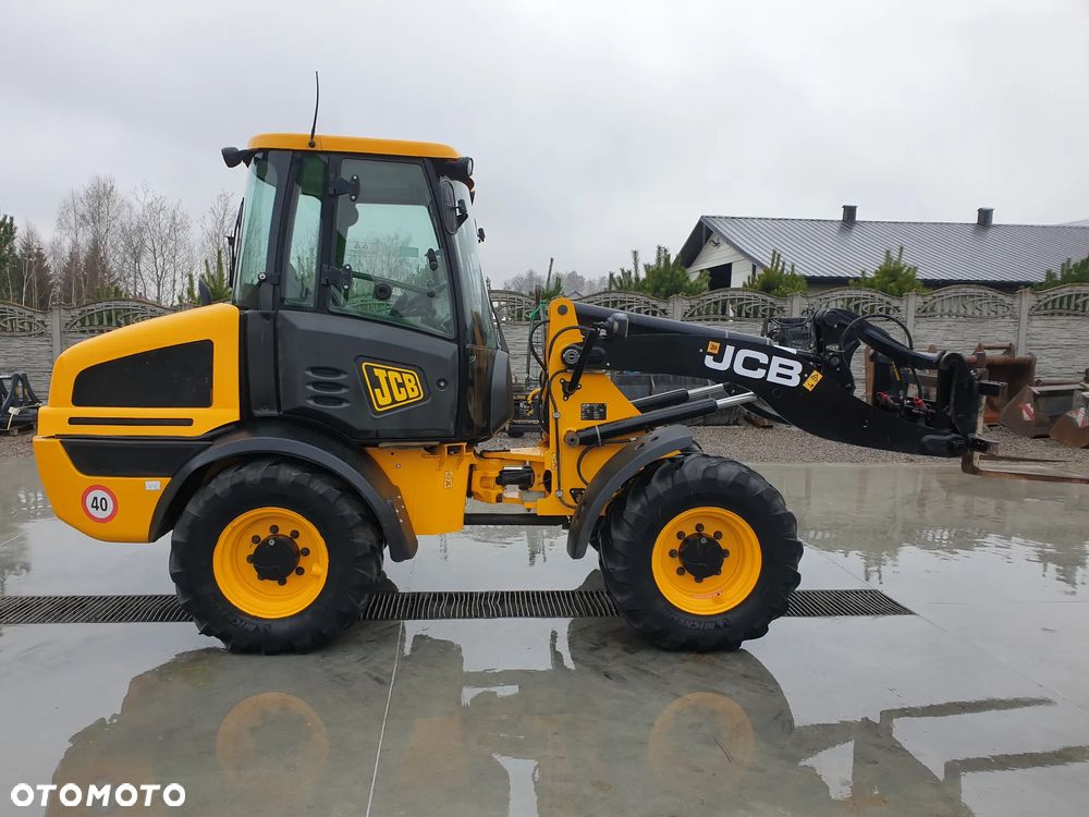 JCB 409 AGRI 40 KM/H WIDLY/ŁYŻKA SPROWADZONA SUPER STAN - 5