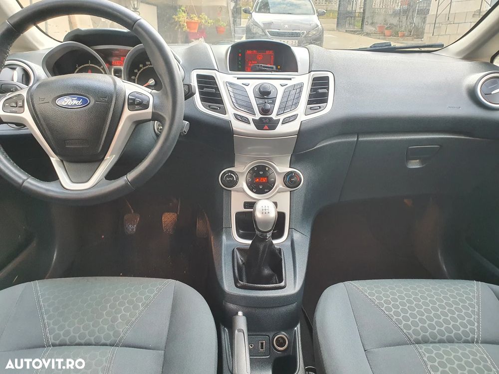 Ford Fiesta 1.6 TDCI DPF Titanium - 7