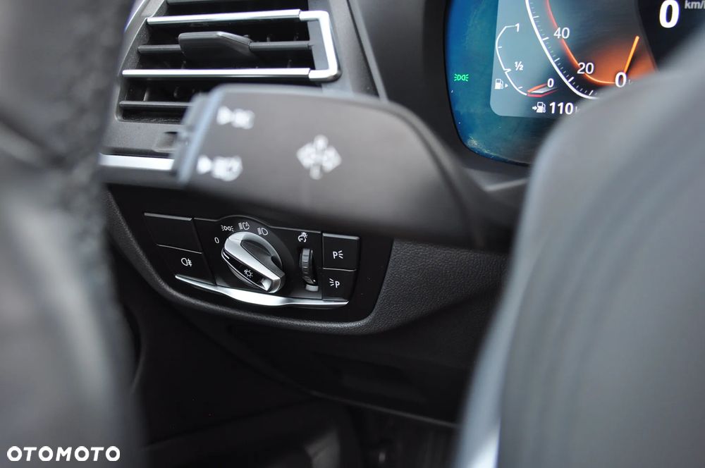 BMW X3 xDrive20i sport - 28