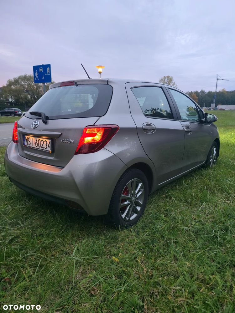 Toyota Yaris - 9