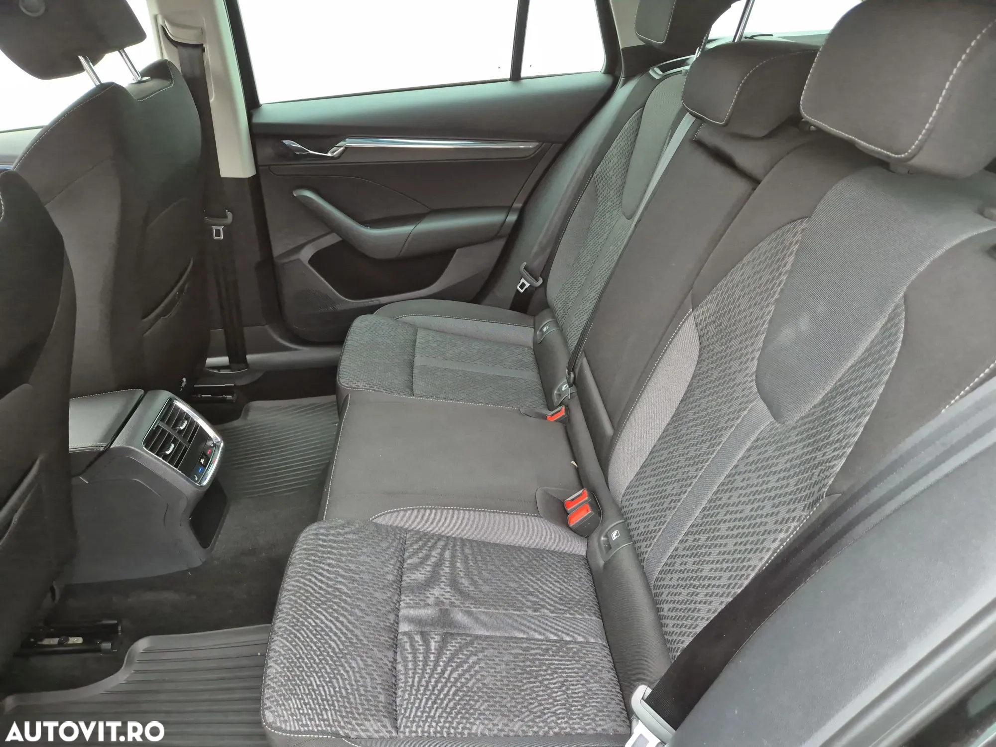 Skoda Octavia Combi 1.4 TSI DSG Style - 12