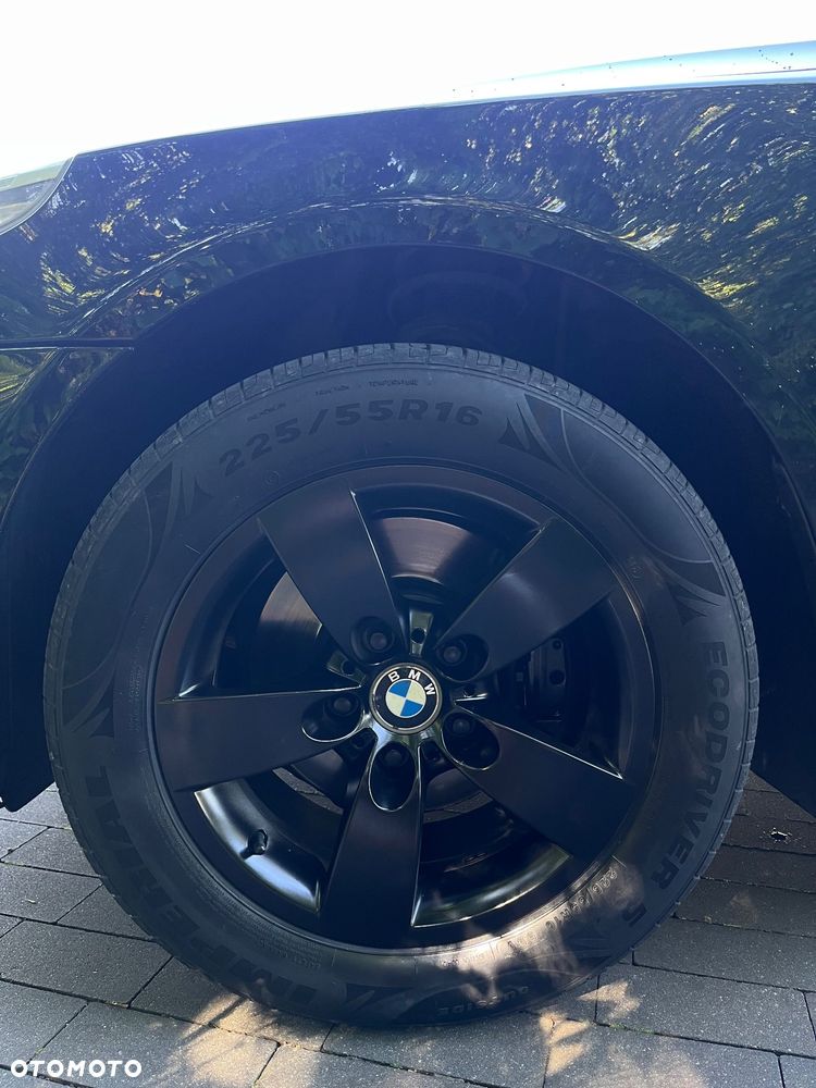 BMW Seria 5 520d Edition Sport - 16