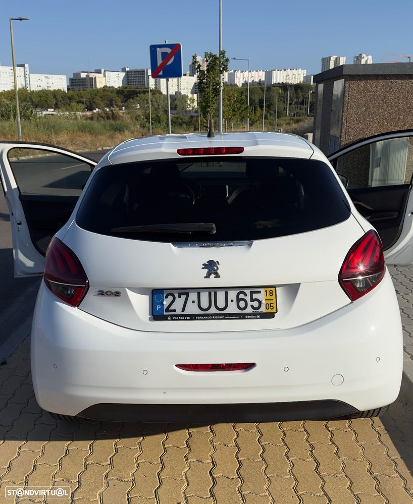 Peugeot 208 1.2 PureTech Style - 1