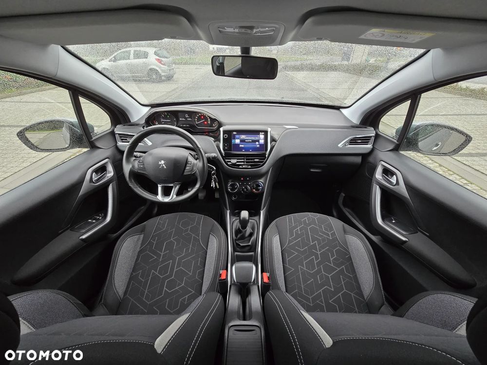Peugeot 2008 - 13