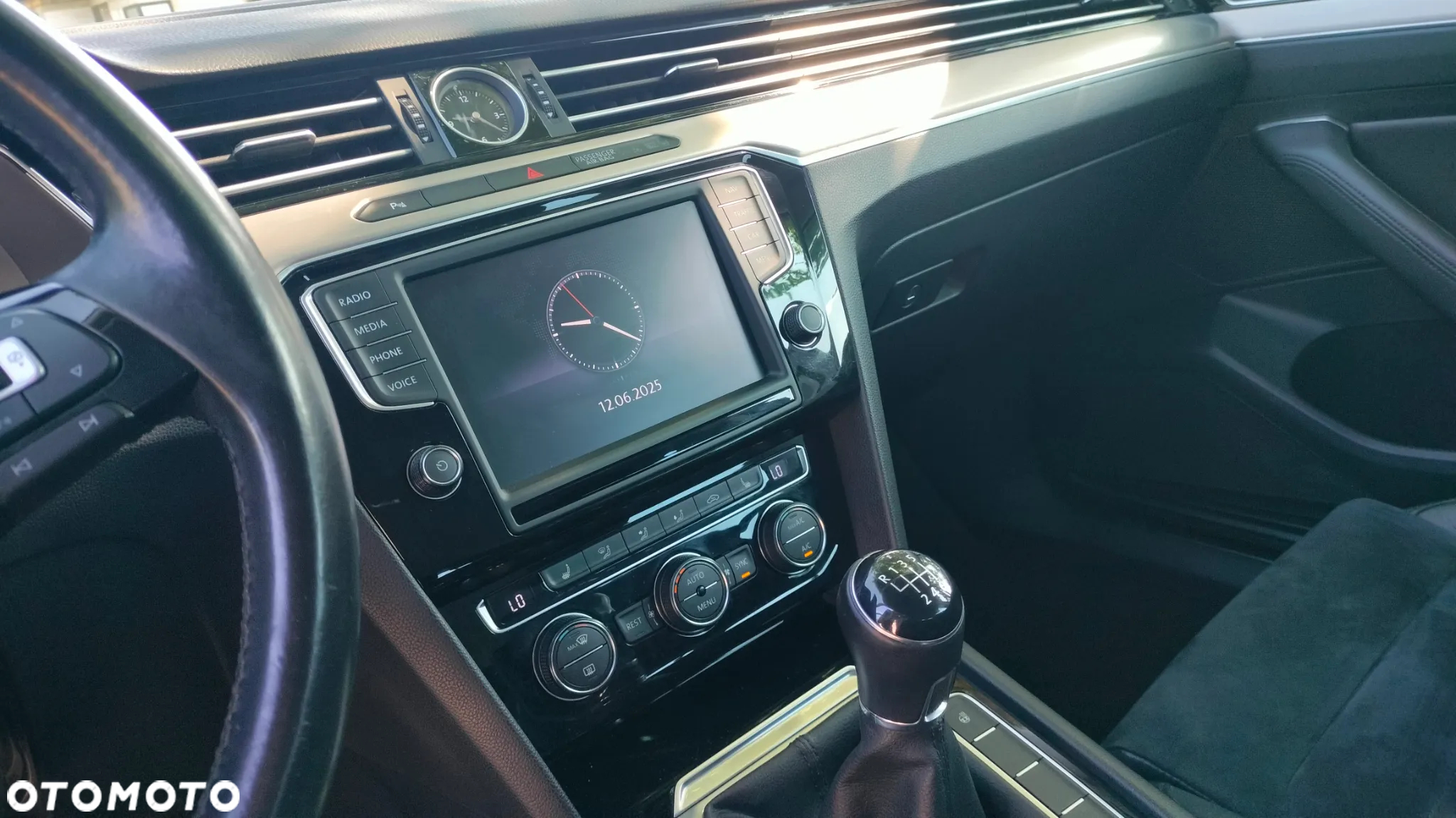 Volkswagen Passat - 19