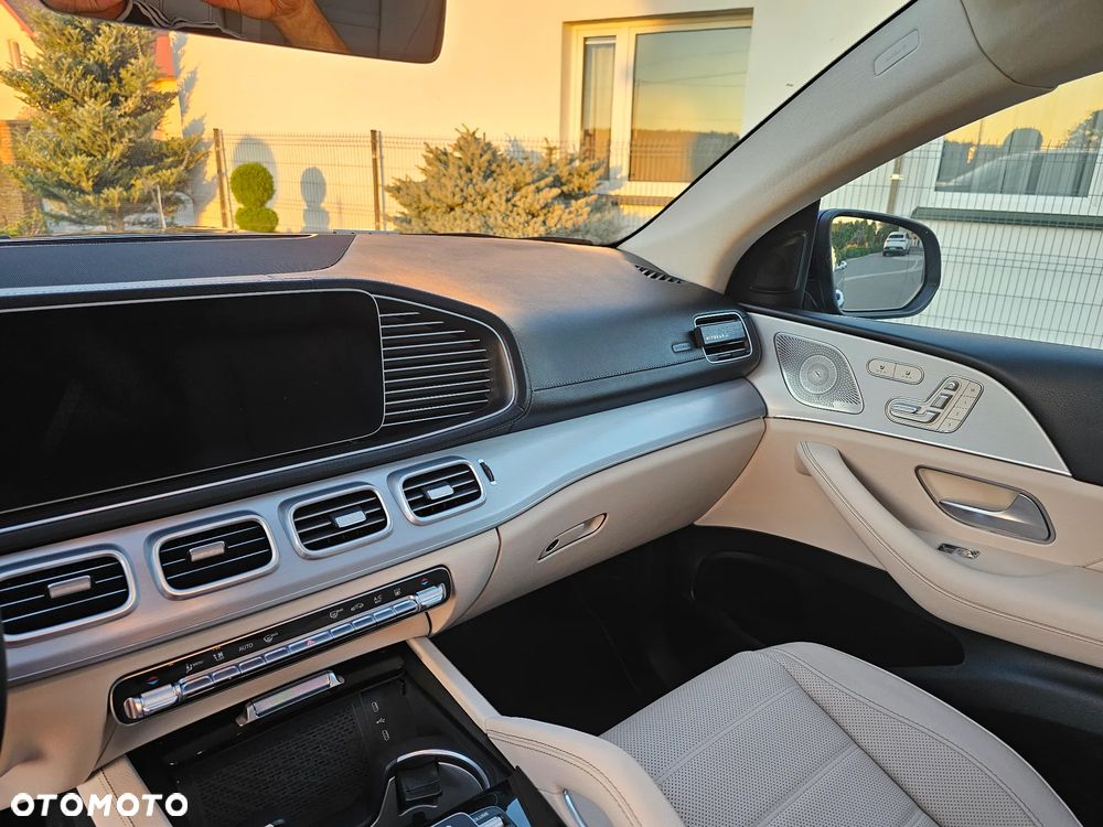 Mercedes-Benz GLE - 25