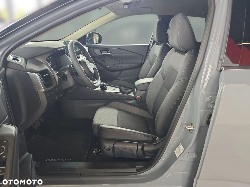 Nissan Qashqai 1.3 DIG-T MHEV N-Connecta Xtronic - 9