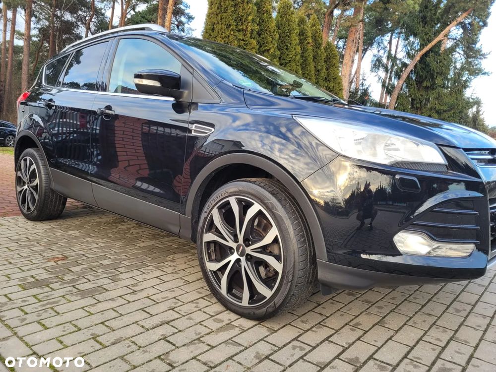 Ford Kuga 2.0 TDCi 2x4 Titanium - 3