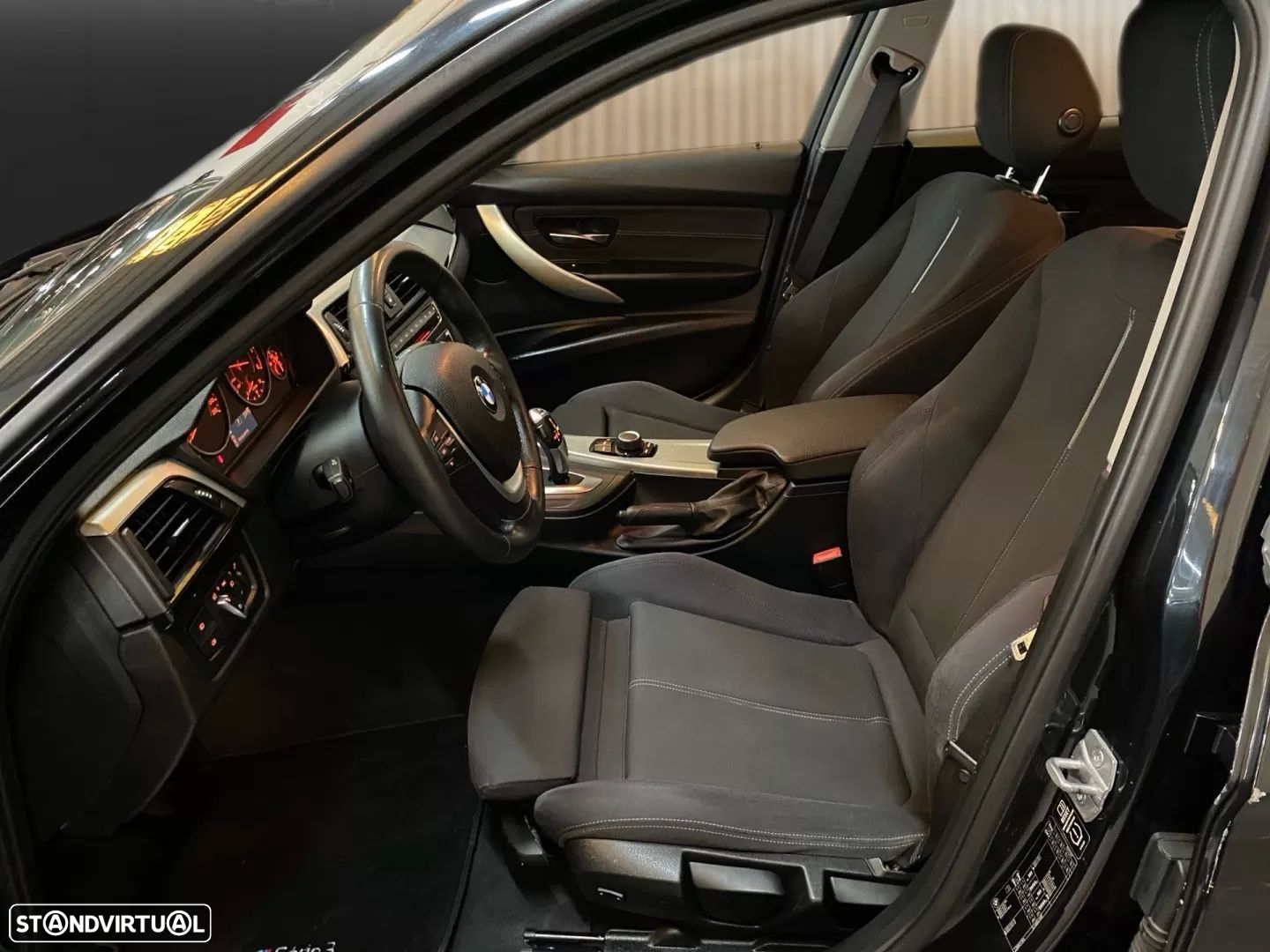 BMW 320 d Auto Line Sport - 7