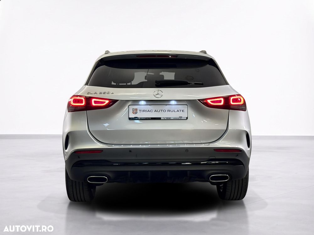 Mercedes-Benz GLA 250 e - 5