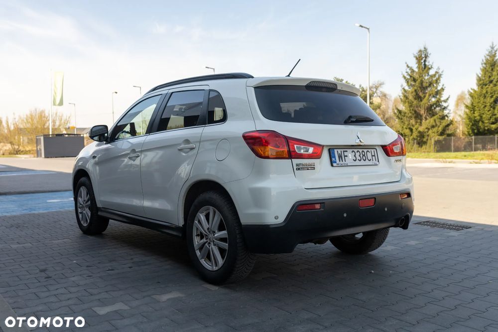 Mitsubishi ASX 1.8 DID Instyle 4WD AS&G - 11