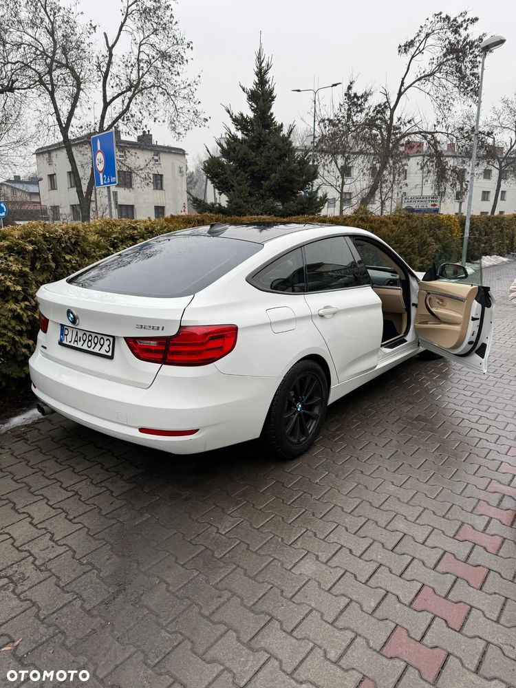 BMW Seria 3 328i xDrive - 2