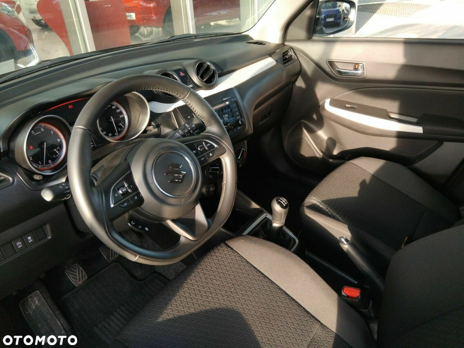 Suzuki Swift - 11