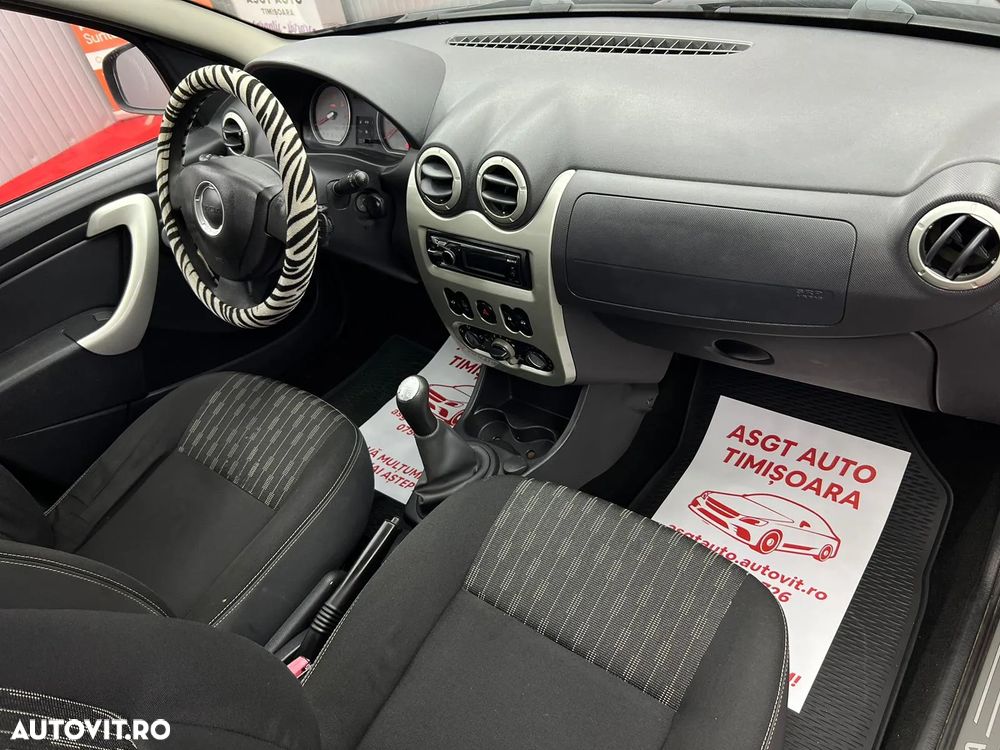 Dacia Sandero - 10